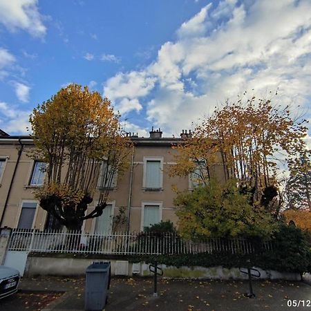 Appartement Au Pied De La Basilique à Bourg-en-Bresse Extérieur photo